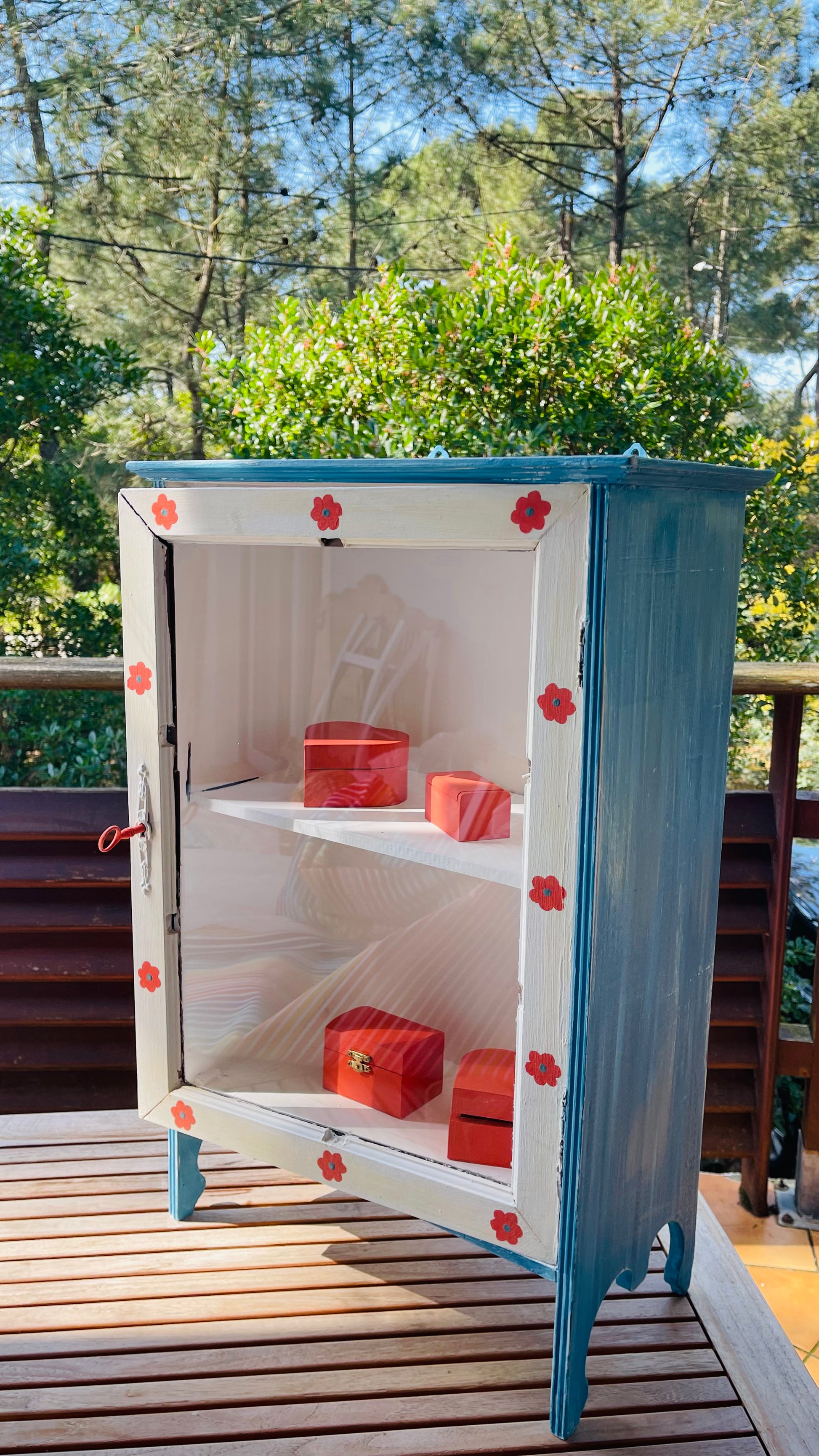 VENDU - Vitrine de coquelicots