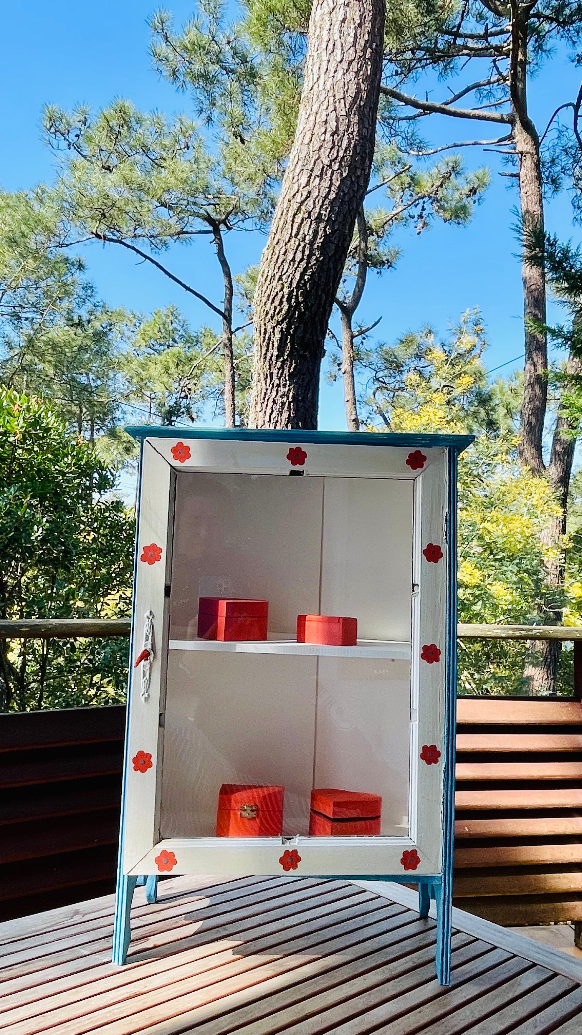 VENDU - Vitrine de coquelicots