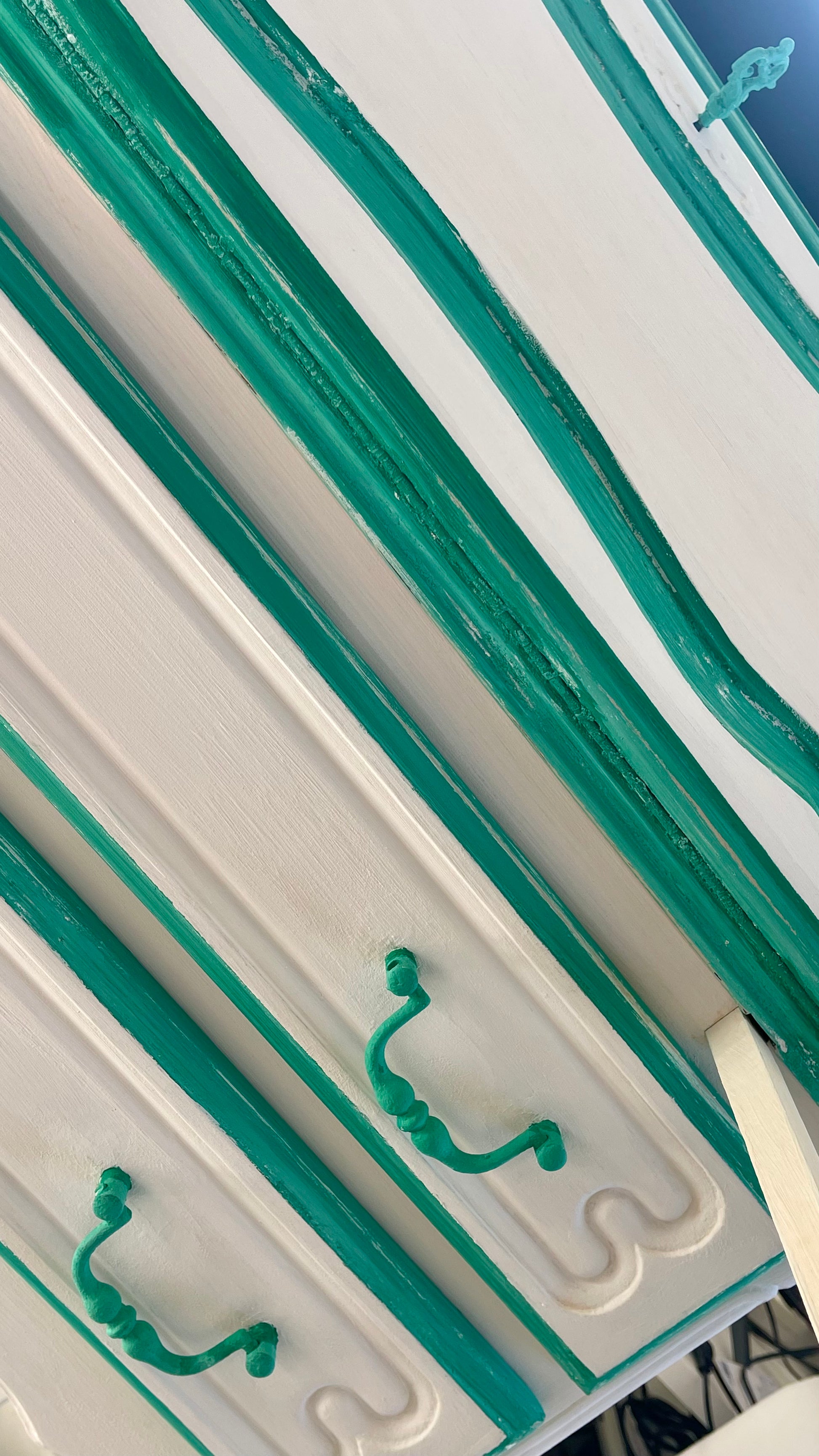 Secrétaire menthe à la plume