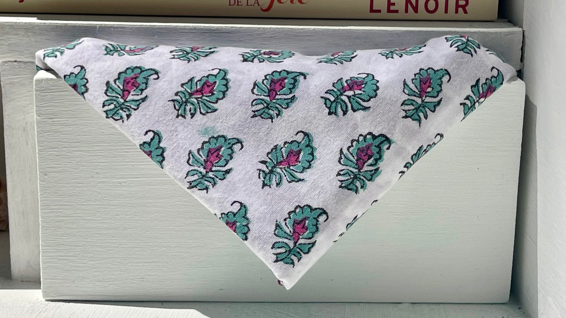 Secrétaire menthe à la plume